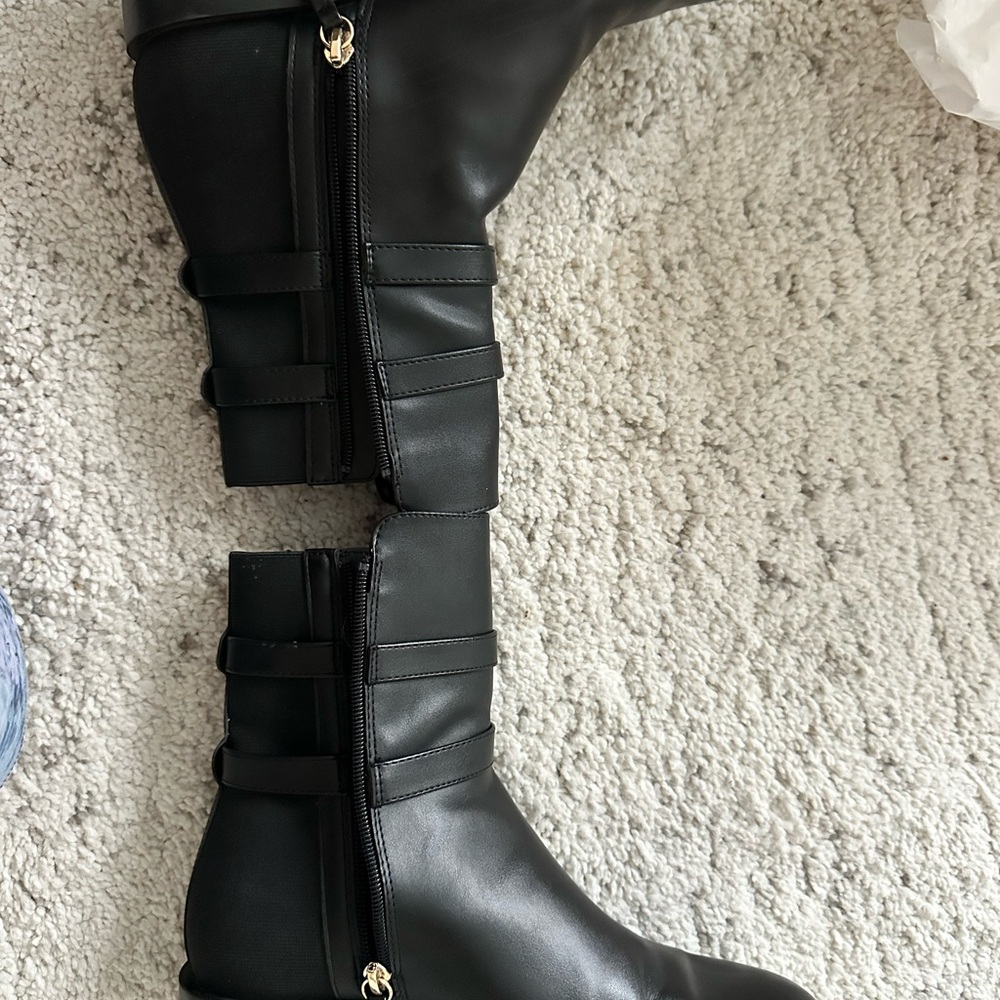 Zara Black Heeled Boots Sleek Design